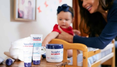 Aquaphor Celebra a Las Madres Hispanohablantes y el Amor Intergeneracional por la Marca en una Nueva Colaboración con Telemundo Junto a<br />
La Estrella de la Cadena Giselle Blondet
